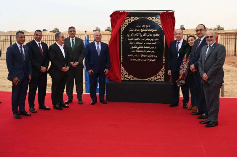 فاعليات وضع حجر الأساس للمصنع