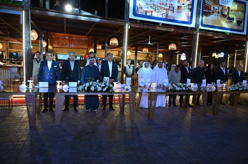 وزير السياحة ومحافظ جنوب سيناء أثناء الافتتاح