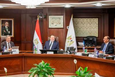 محافظ البنك المركزي  يستقبل وفدًا من البنك الأوروبي