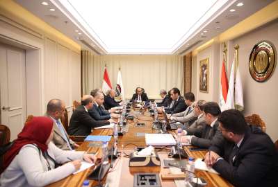وزير قطاع الأعمال العام يجتمع مع الرؤساء التنفيذيين للشركات